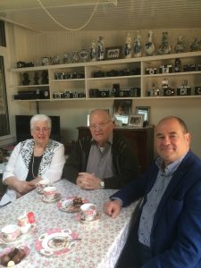 Wethouder Jongen huisbezoek Wmo fam Schoenmaekers