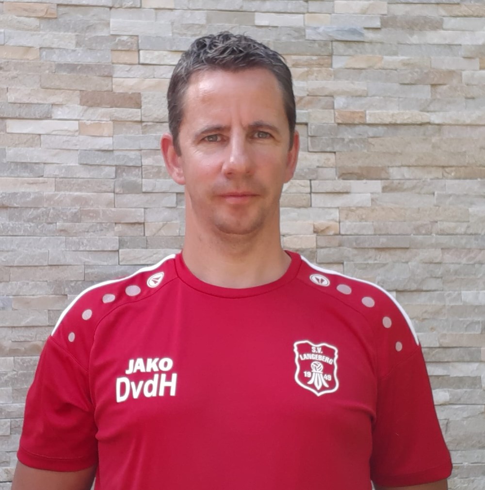 Dennis van der Heiden is ook komend seizoen trainer van ons 2de elftal